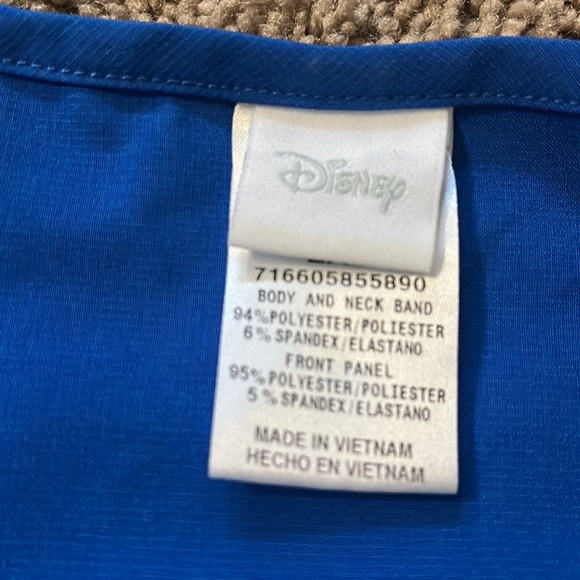 Disney’s Doc McStuffins size 2X scrub top - Picture 2 of 4